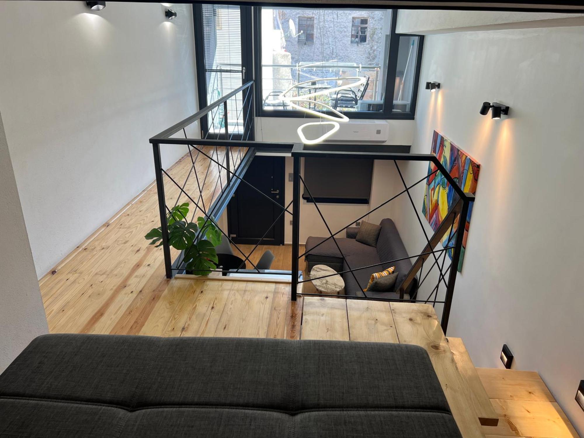 City Center Loft With Private Parking 卡瓦拉 外观 照片