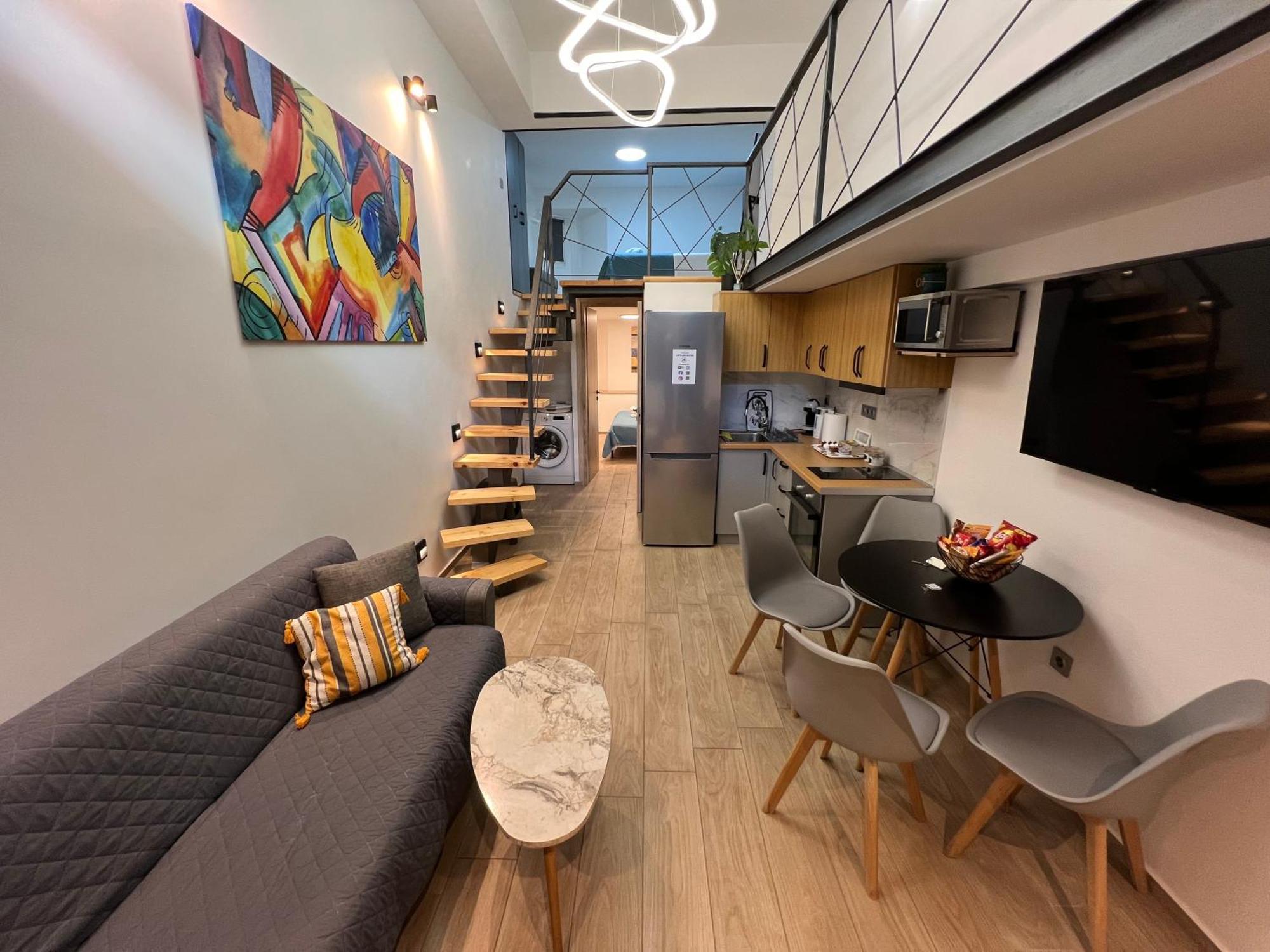 City Center Loft With Private Parking 卡瓦拉 外观 照片