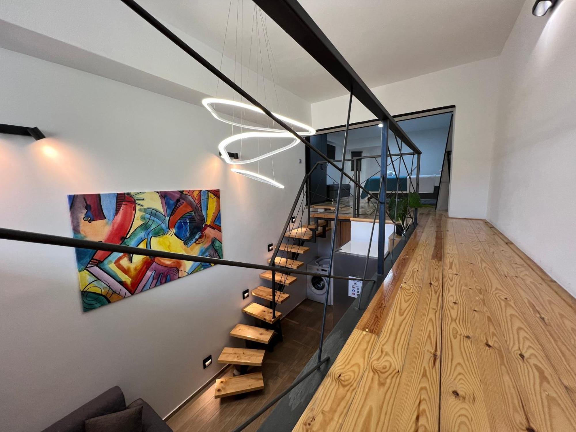 City Center Loft With Private Parking 卡瓦拉 外观 照片